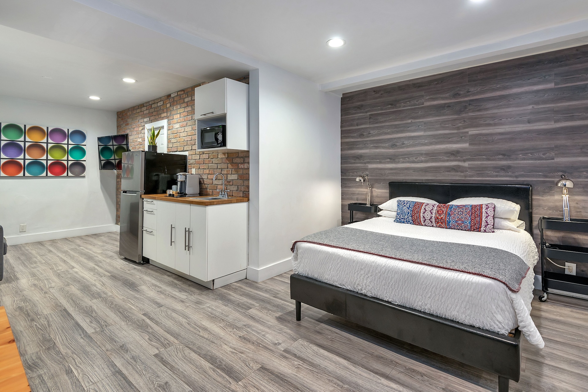 CABANA, SUITE