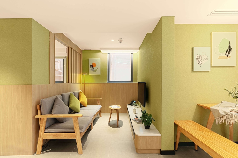 Urbanwood Ap Lei Chau 45/61