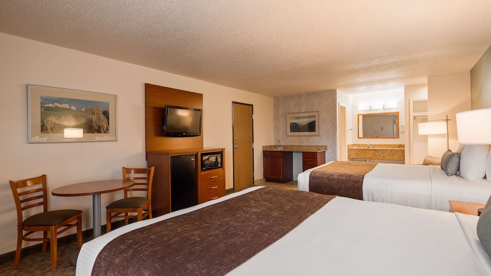 Best Western Buffalo Ridge Inn 11/33