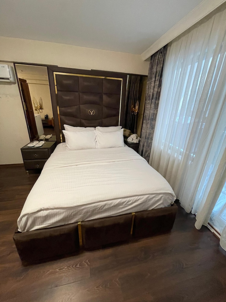 Aymira Suites 13/40