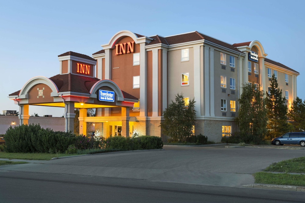 Travelodge By Wyndham Spruce Grove 1/50
