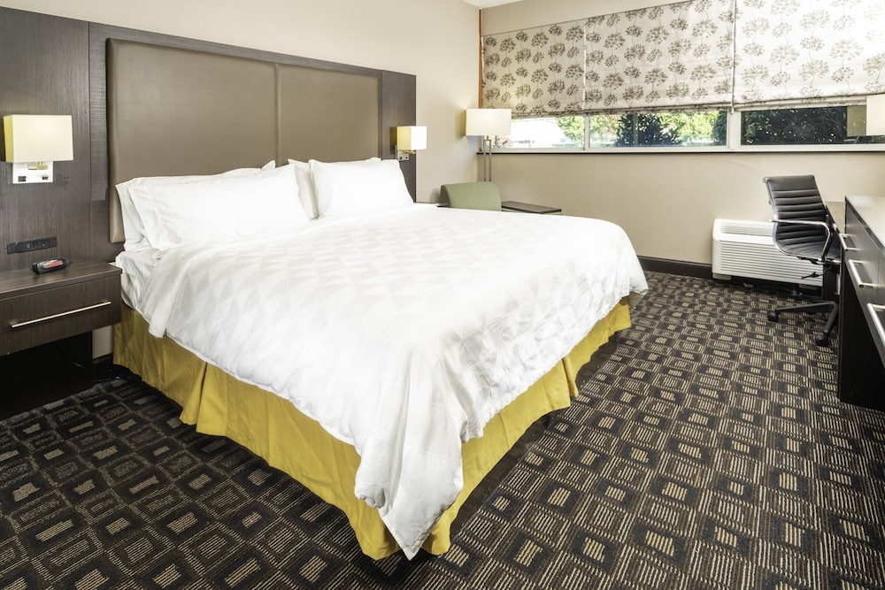 Holiday Inn Louisville East - Hurstbourne 12/78