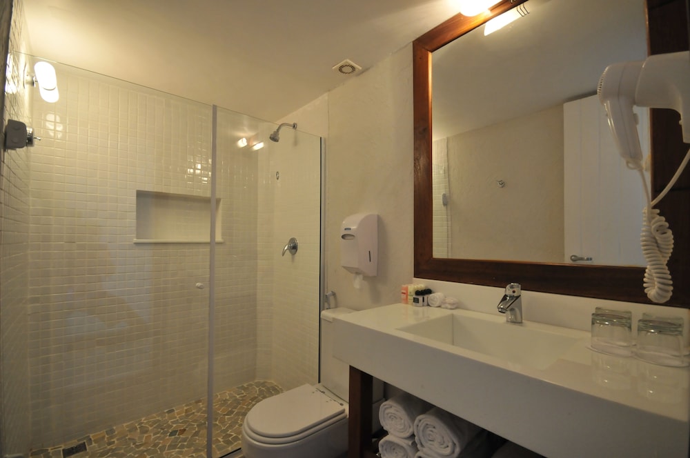 RIO BUZIOS BOUTIQUE HOTEL 67/69