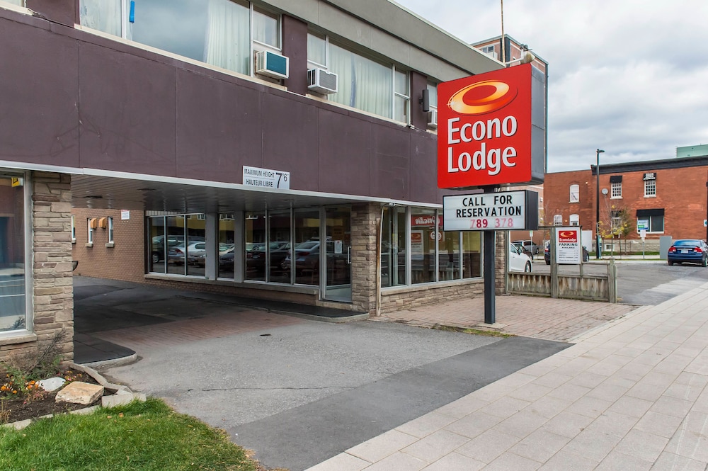 Econo Lodge Downtown Ottawa 6/50