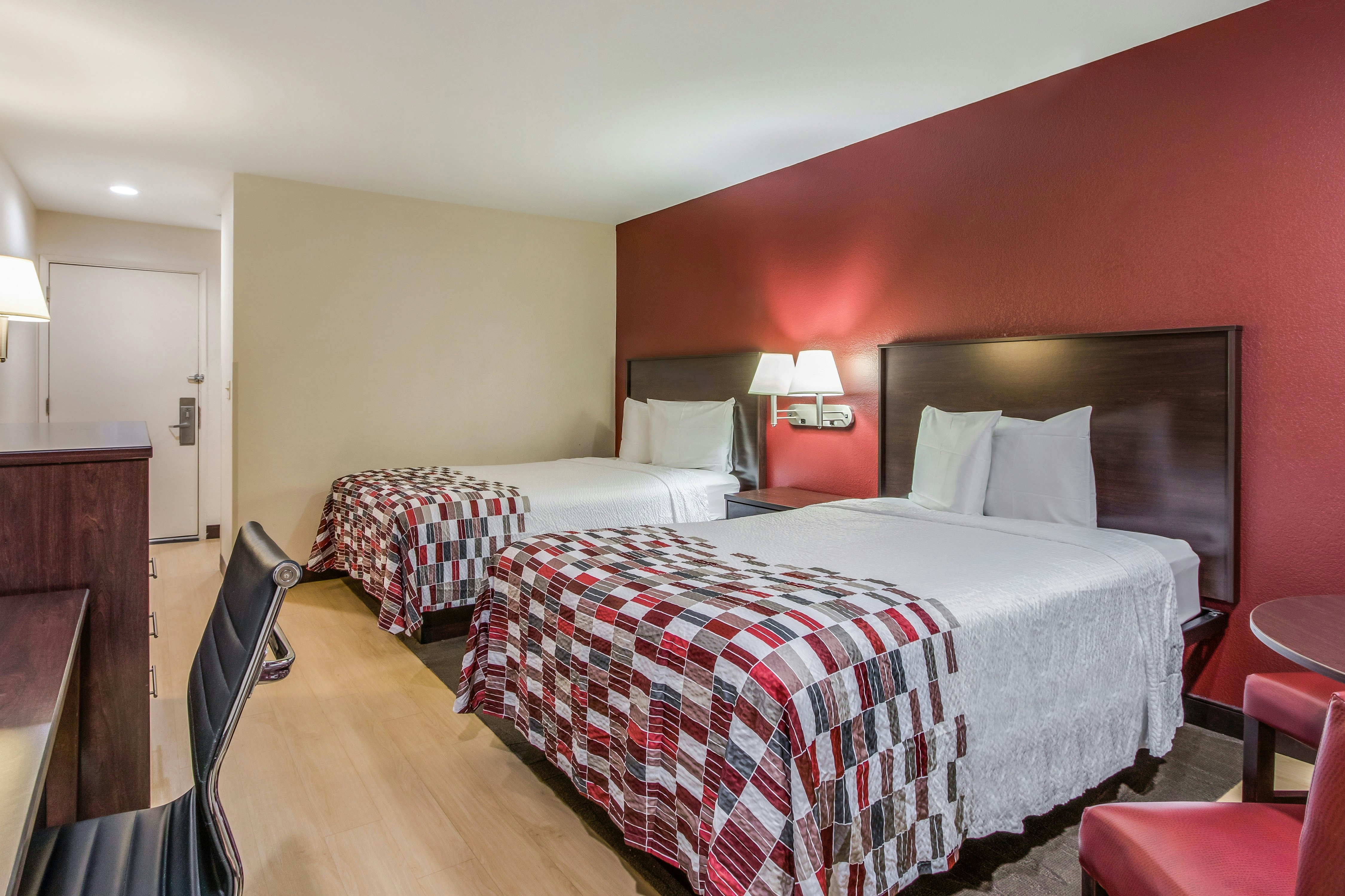 غرفة بسريرين كوين، Red Roof Inn Grand Junction 2/4