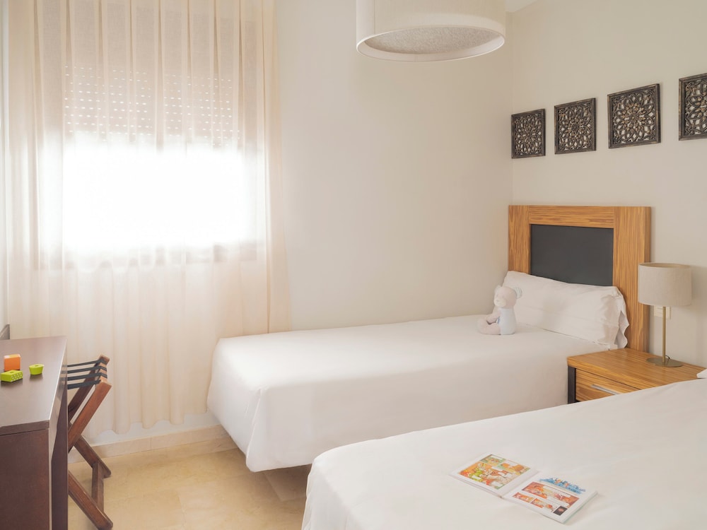 Ona Valle Romano Golf and Resort 24/72