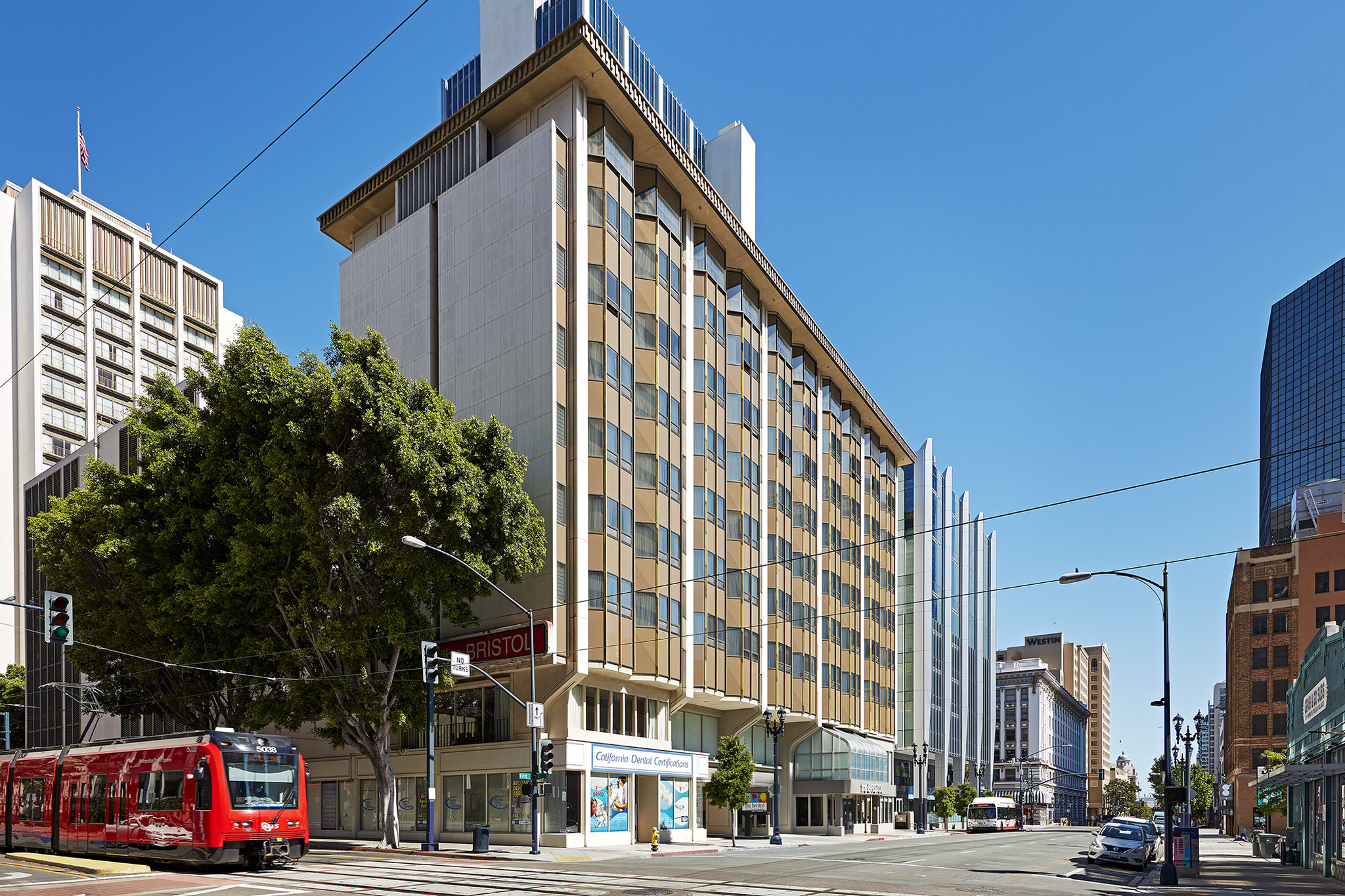 The Bristol Hotel - San Diego 53/58