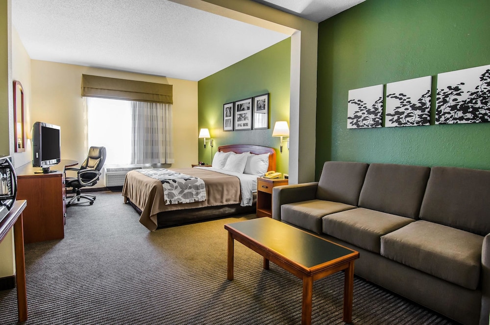 Sleep Inn & Suites Danville Hwy 58 26/35
