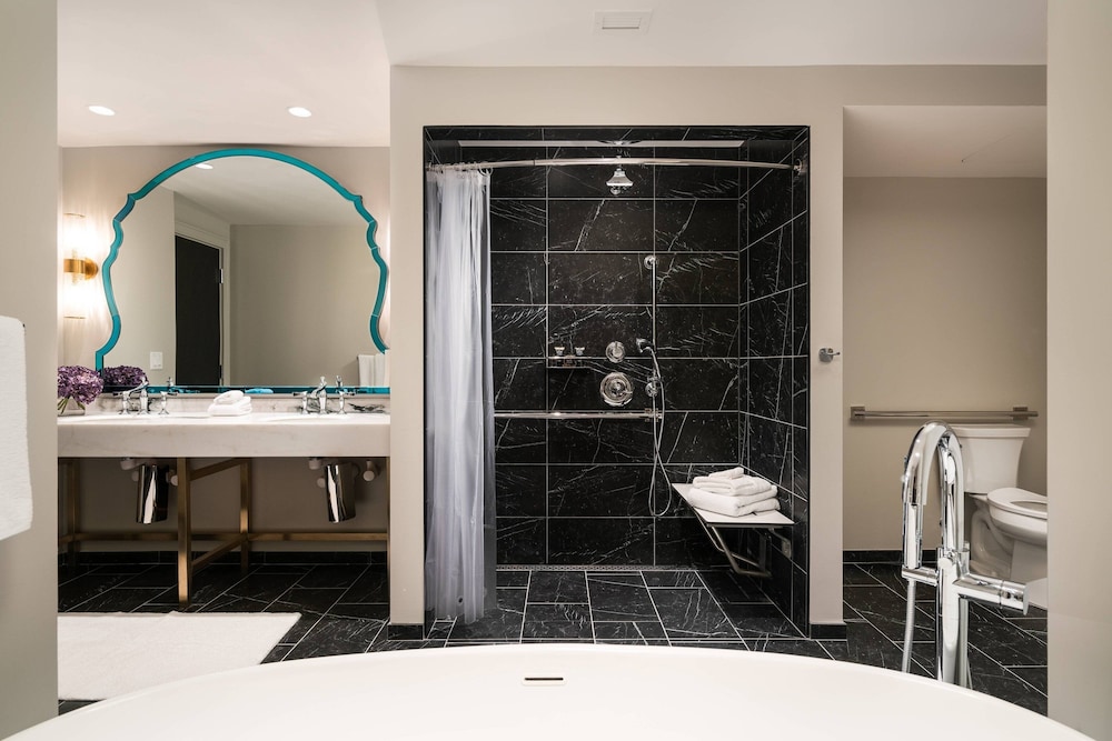 Grand Bohemian Hotel Charlotte Autograph Collection 18/43