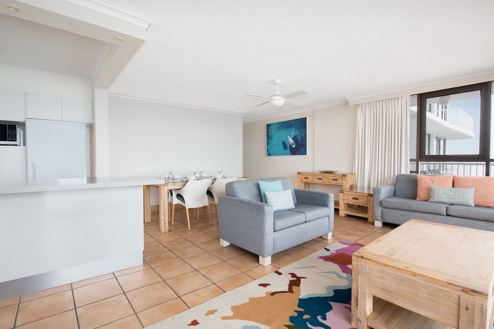 Breakfree Beachpoint Surfers Paradise 43/54