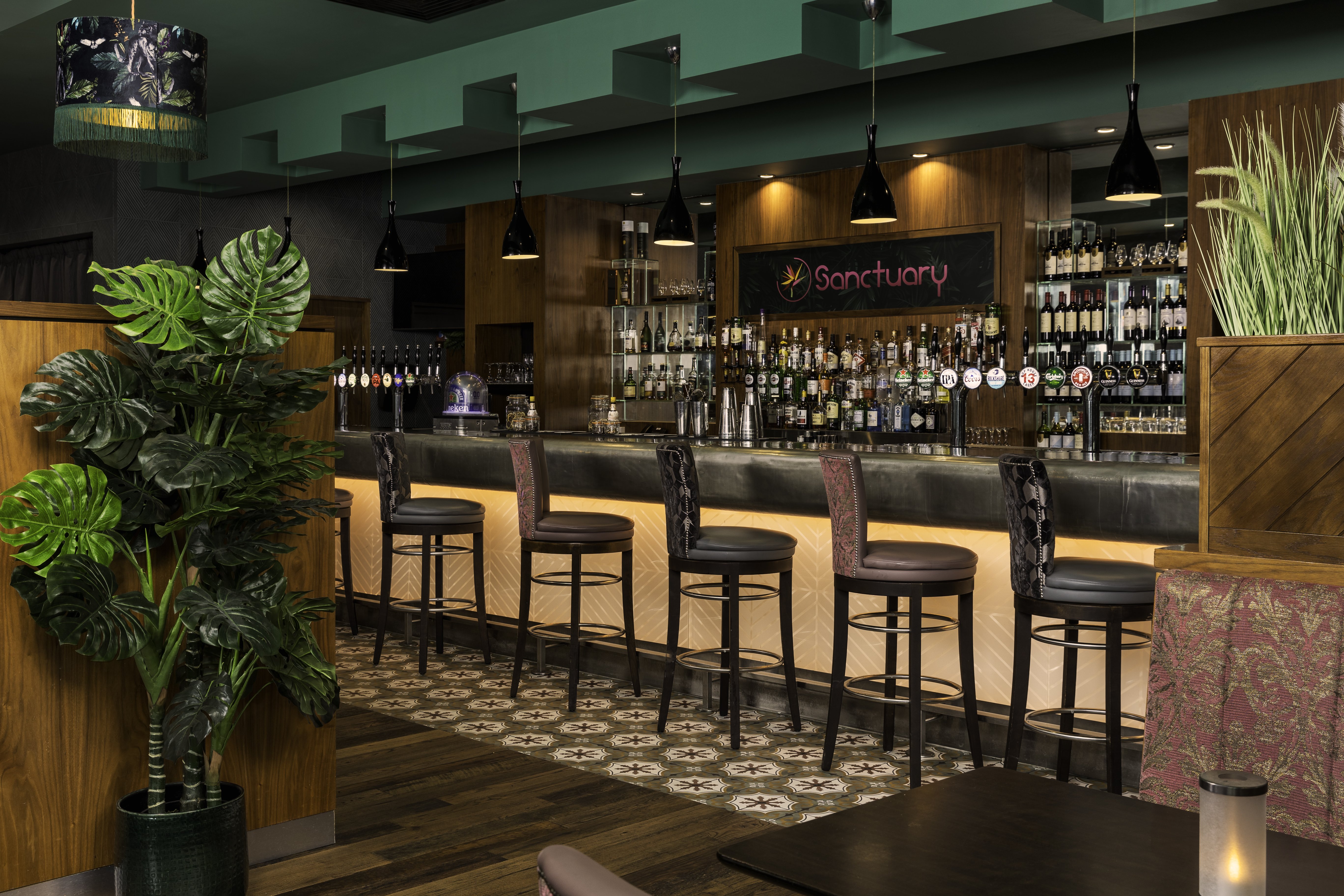CROWNE PLAZA BLANCHARDSTOWN 58/76