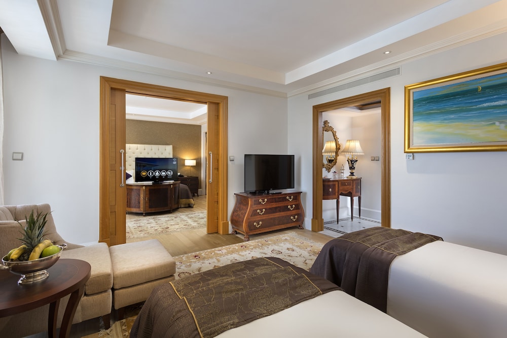 Mardan Palace 14/78