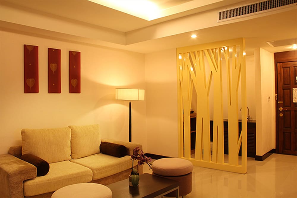 Maninarakorn Hotel 27/49