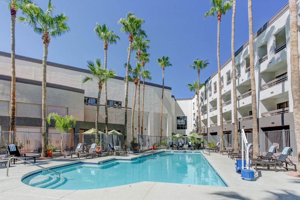 Hilton Phoenix Airport 5/56