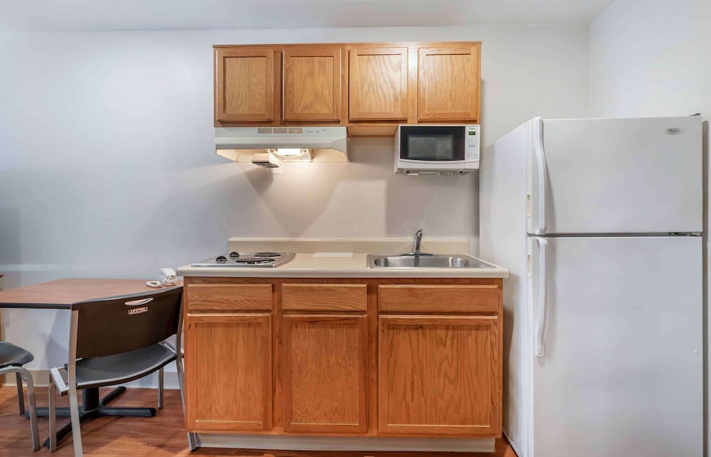 Extended Stay America - Select Suites Laredo 34/41