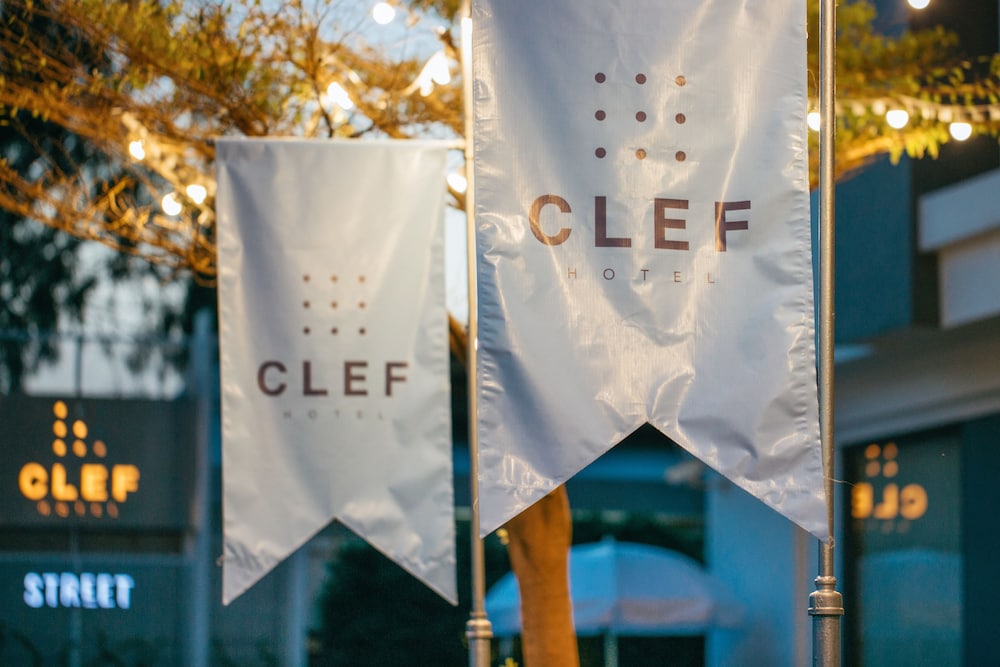 Clef Hotel 18/50