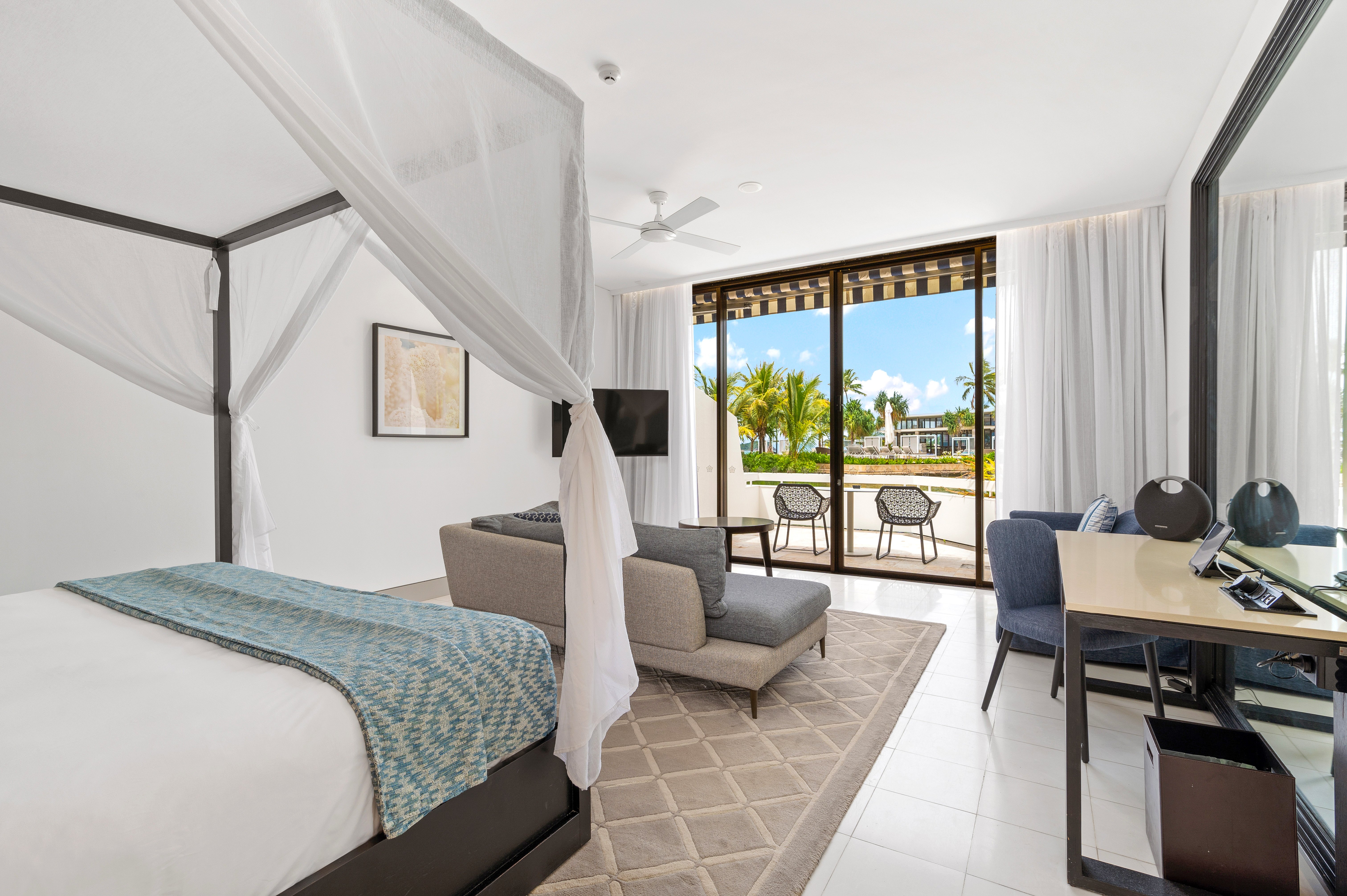 Lagoon, Premium, King Bed, Ocean View