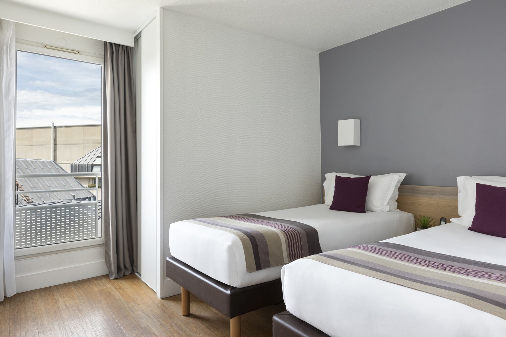 1 BEDROOM, APARTMENT