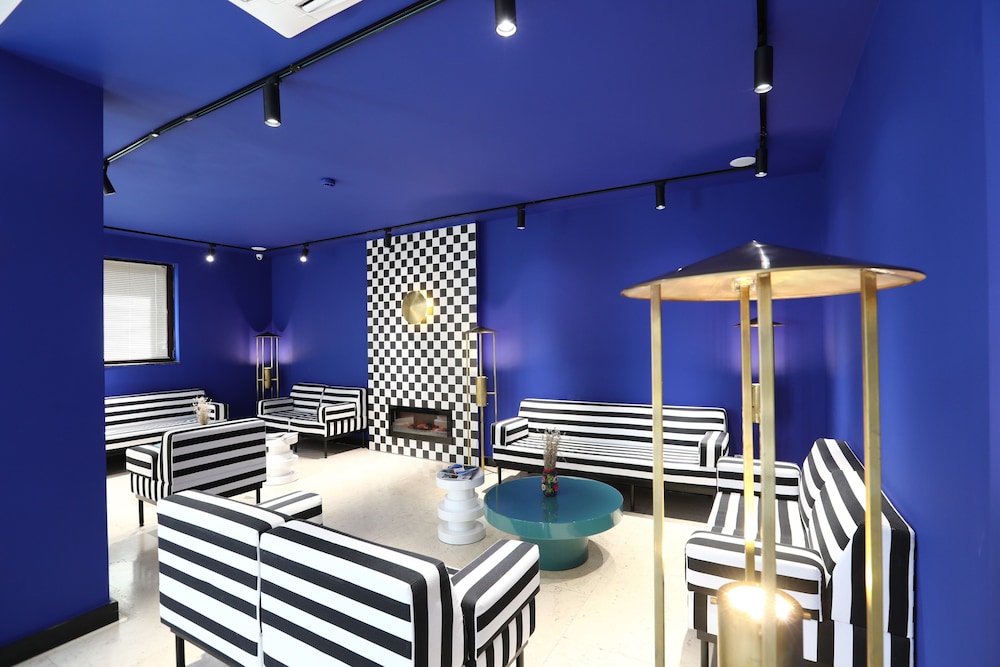 Urban Boutique Hotel 43/50