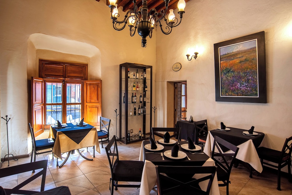 Meson de La Merced Hotel And Suites 27/38