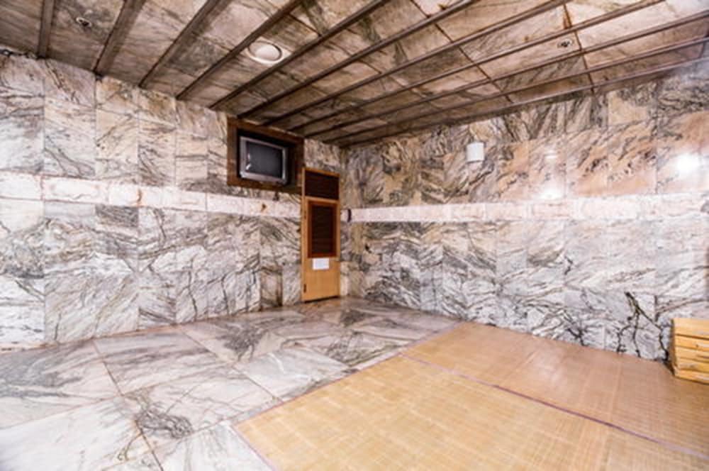 Hotel Miranda 11/25