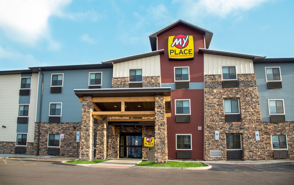 My Place Hotel-Grand Forks 1/43