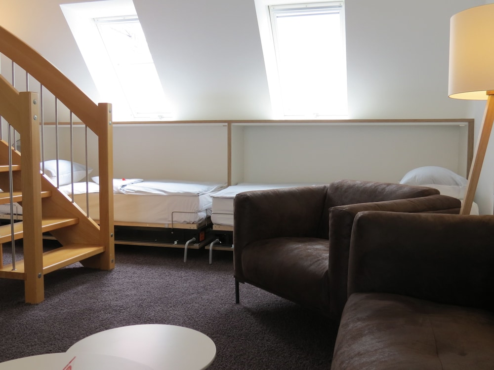 Comfor Hotel 47/72