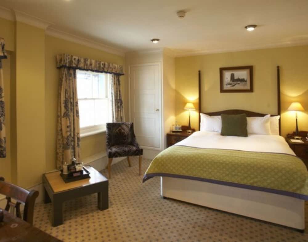 The Angel Hotel 17/57