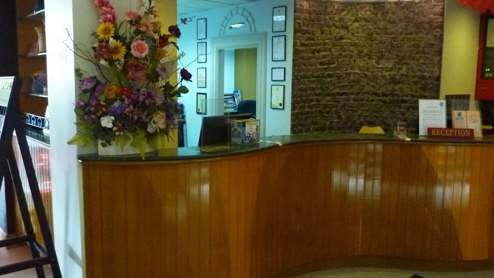 Megah D Aru Hotel Tanjung Aru Kota Kinabalu 8/50