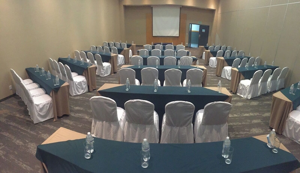 Casa Inn Celaya 60/68