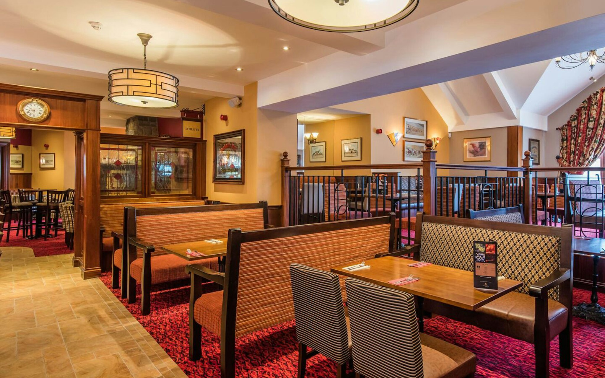 Corr's Corner Hotel 34/42