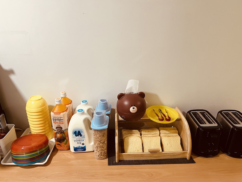 24 Guesthouse Myeongdong Town 33/55
