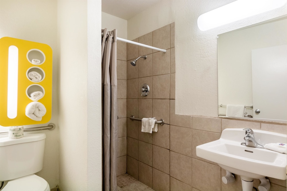 Motel6 Del Rio, TX 19/56