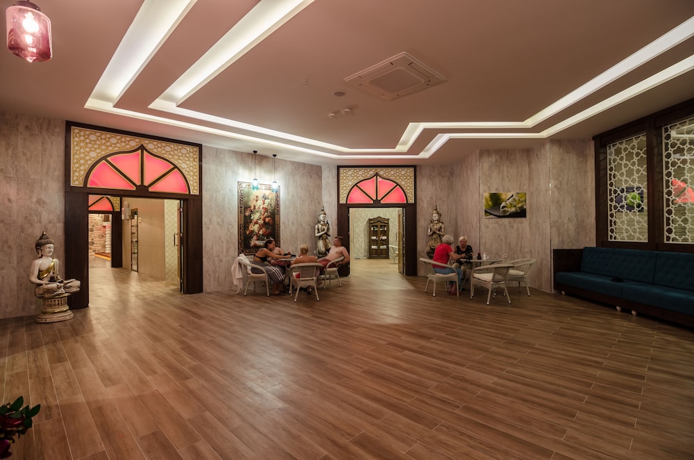 The Lumos Deluxe Resort Hotel and Spa 41/60