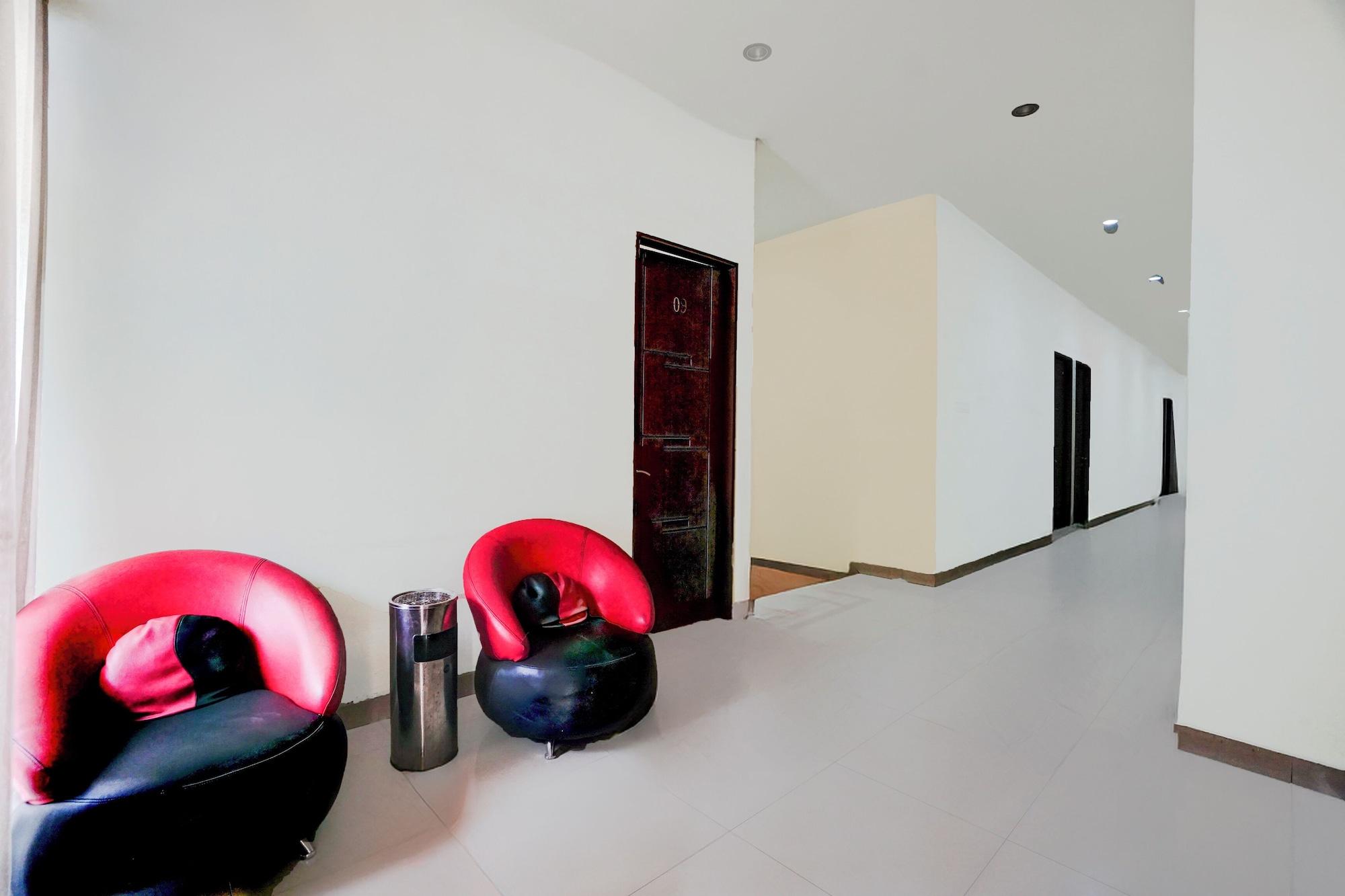 Hotel O 76 Gayungsari 28/29