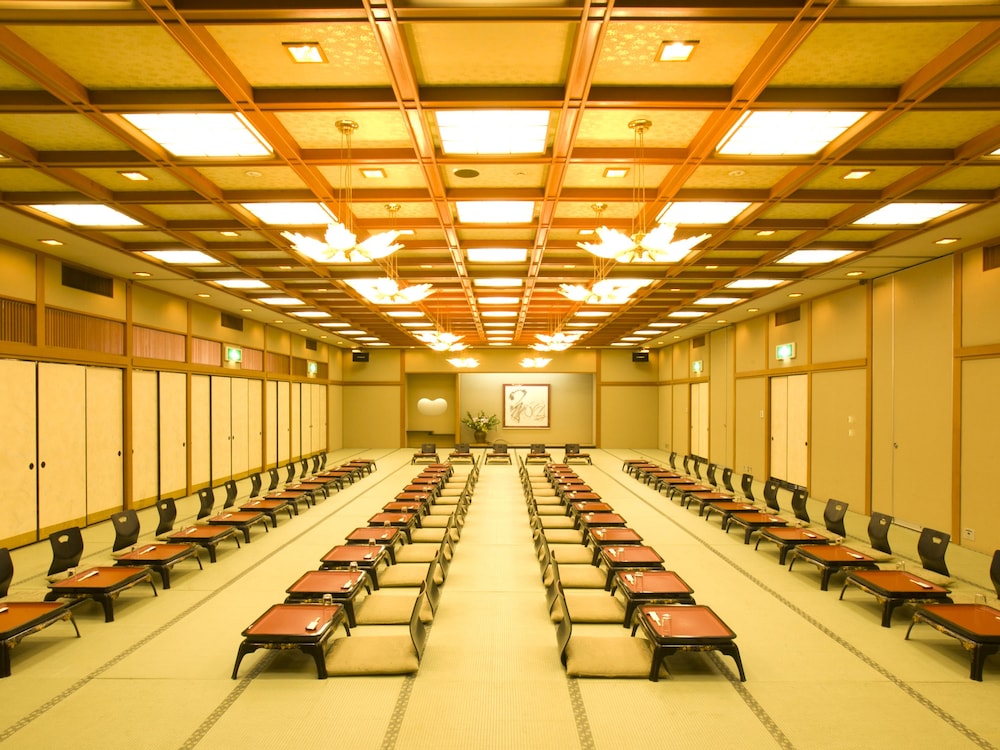 Ryotei Yamanoi 8/48