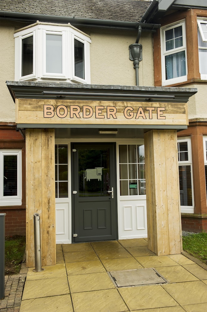 Premier Inn Carlisle (M6 Jct42) 8/64