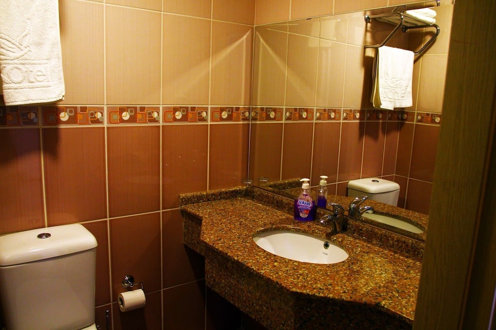 Isik Otel 31/33