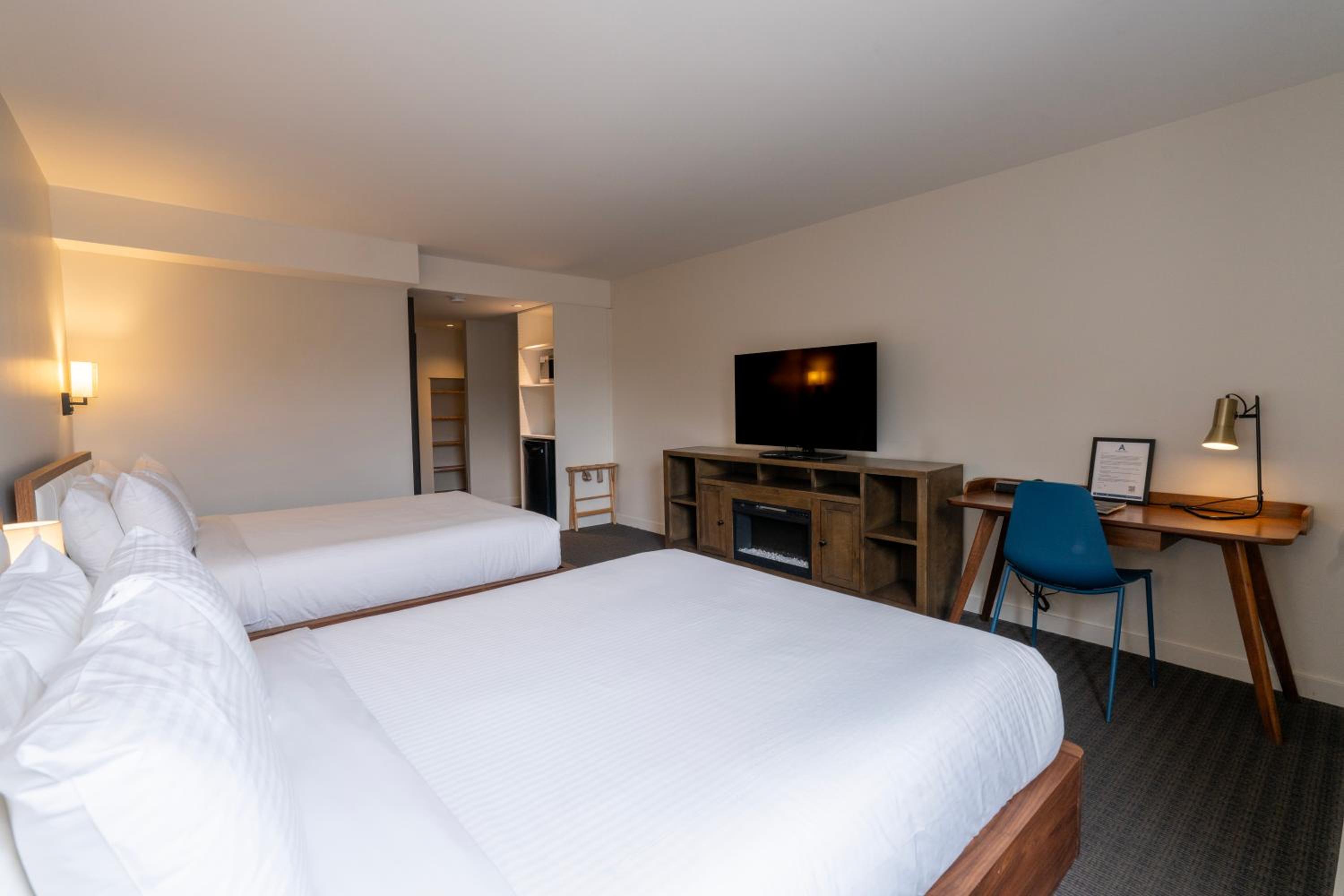 Village, 2 Queen Beds، Adara Hotel 7/10