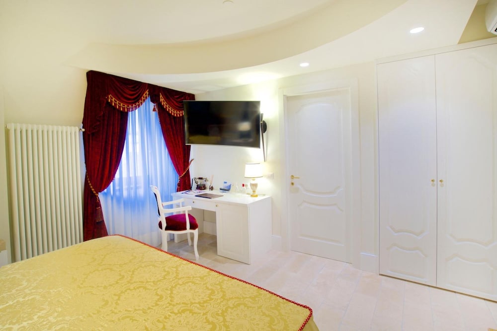 Design Suite Tirano 4/38