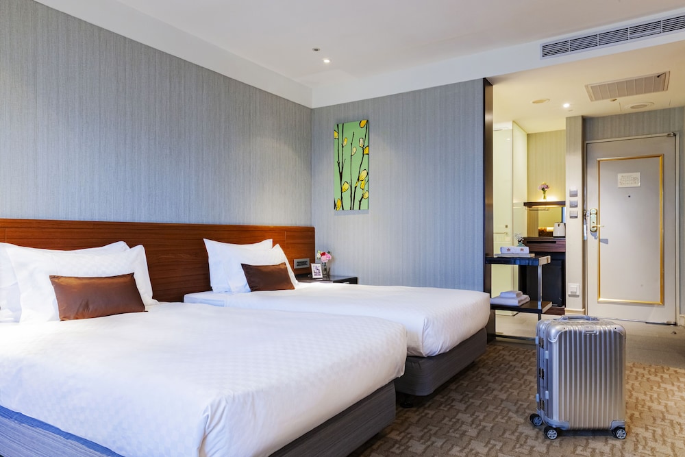 Pacific Business Hotel 21/70