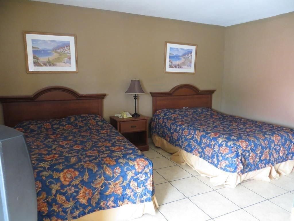 Travel Inn & Suites 17/23