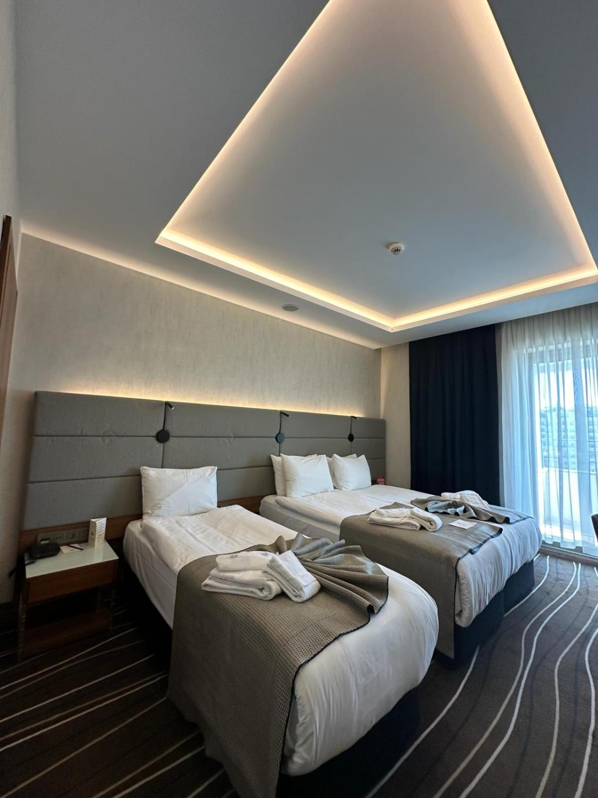 Superior, Triple, Bosphorus View