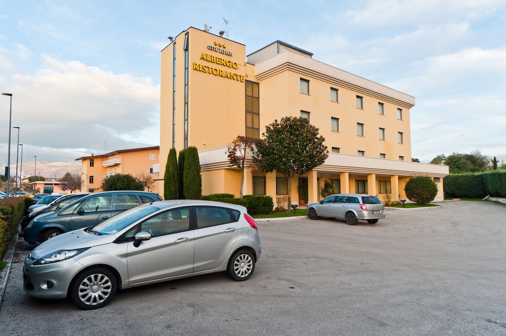 CITTA DEI PAPI HOTEL 24/27