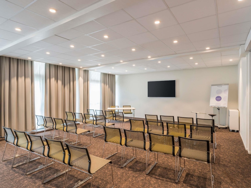 Novotel Lyon Bron Eurexpo 33/47
