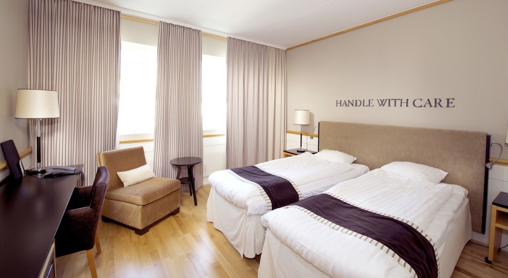 Home Hotel Fregatten 15/50