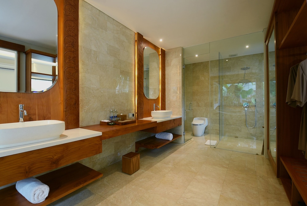 JAPA Suites and Villas 89/91