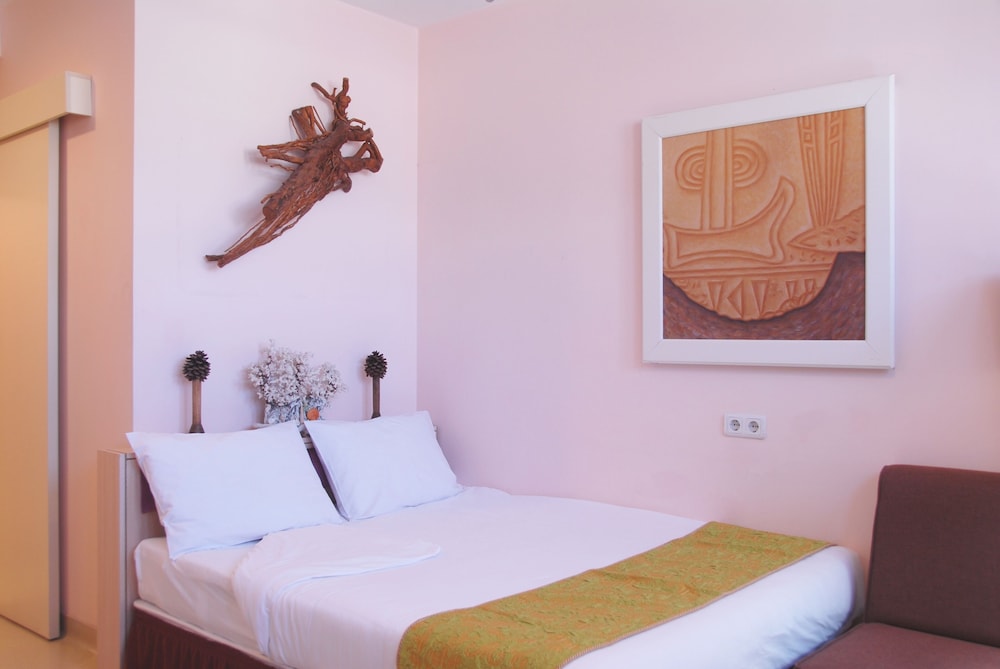 Han Hostel Airport North Hotel 30/75
