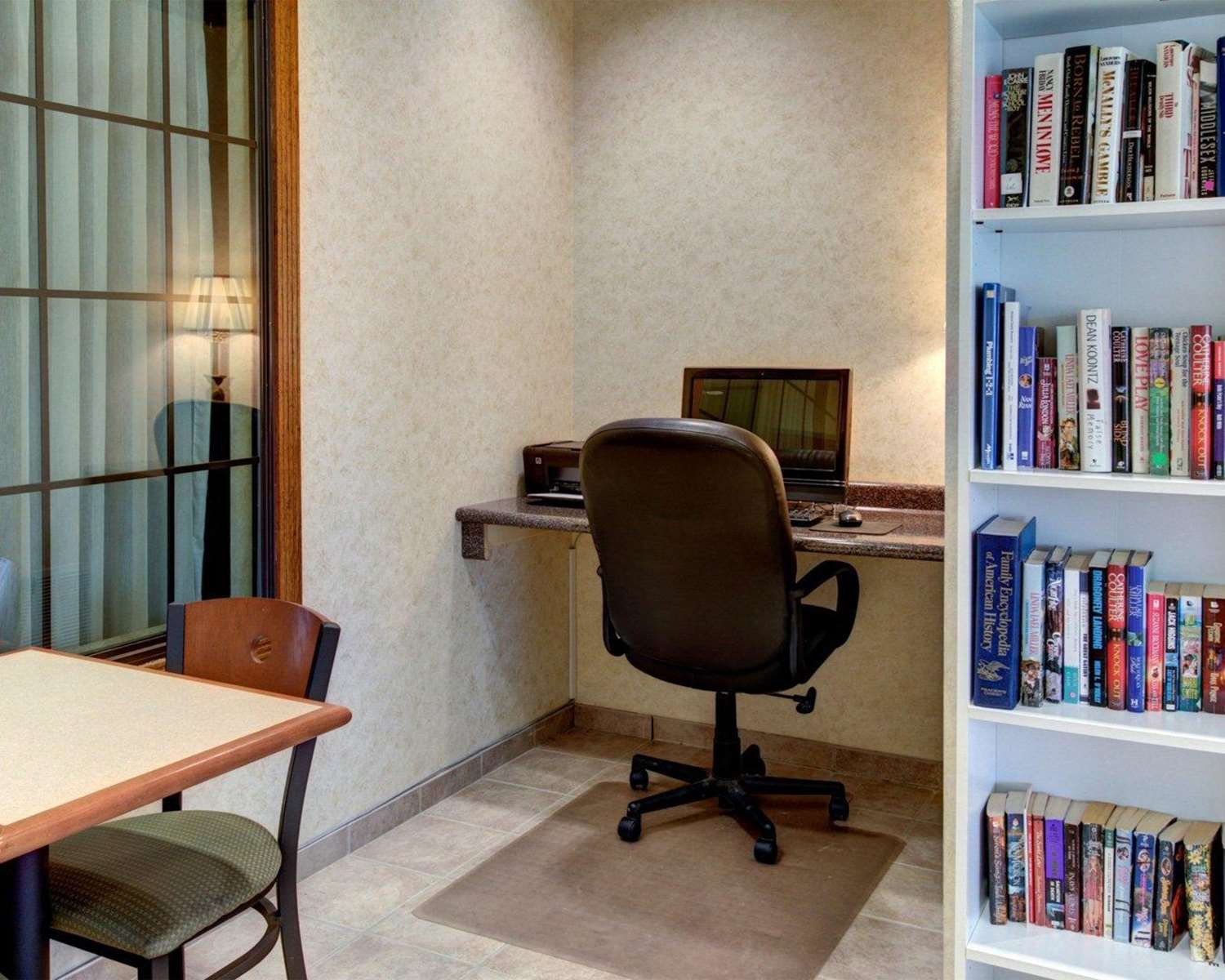 Quality Inn & Suites Glen Rose 22/23