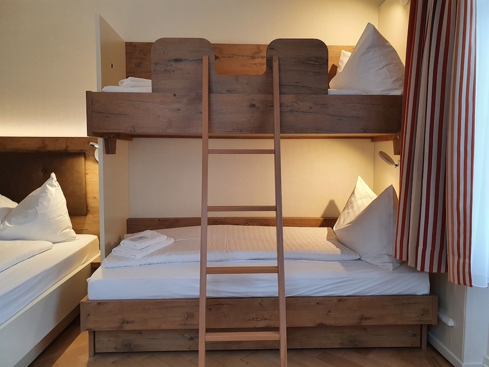 Budget Waldhotel Unspunnen 32/50